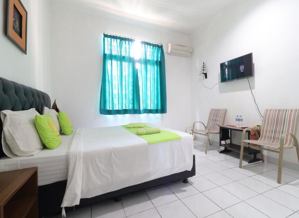 Hotel Huswah Airport タンゲラン エクステリア 写真